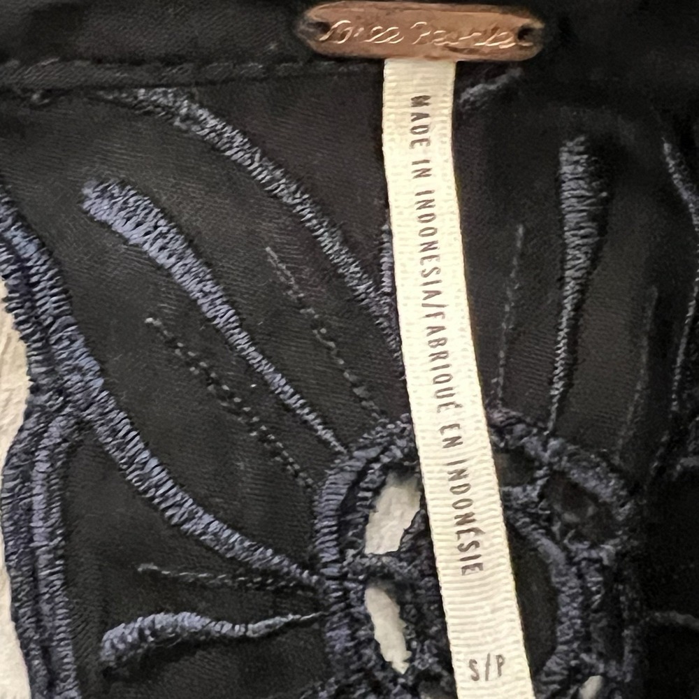 Free People Y2K  Mini Dress Sz S Black Embroidered Crochet Open Back $165 - Picture 10 of 12